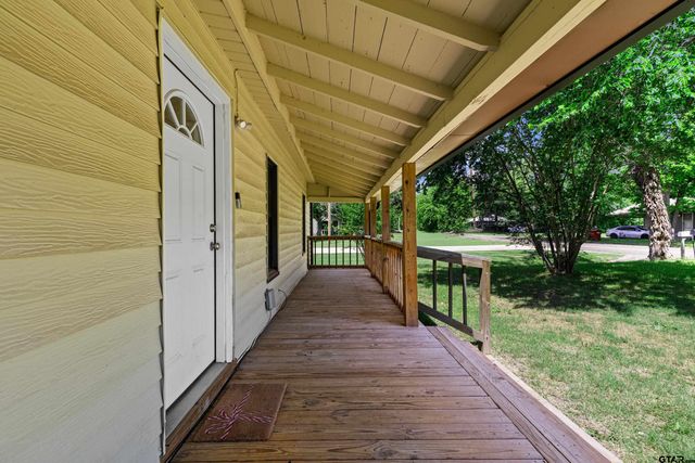 122 Olive St, Mt Vernon, TX 75457