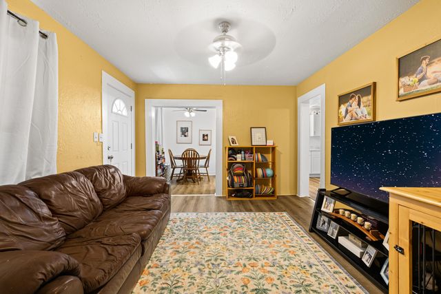 122 Olive St, Mt Vernon, TX 75457