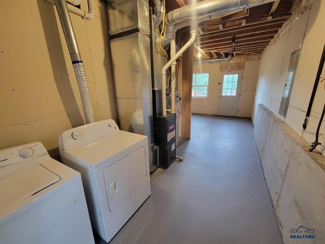 714 JOY AVE, Rapid City, SD 57701