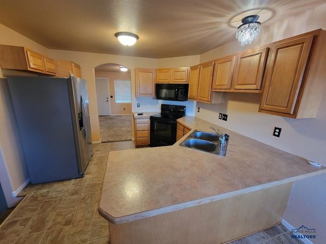714 JOY AVE, Rapid City, SD 57701