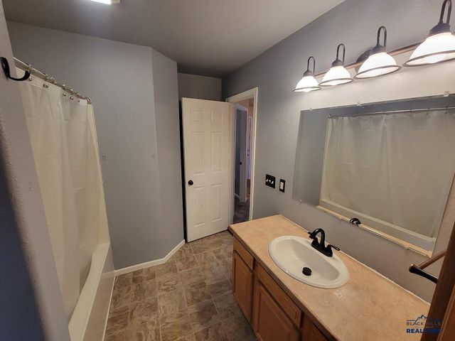 714 JOY AVE, Rapid City, SD 57701