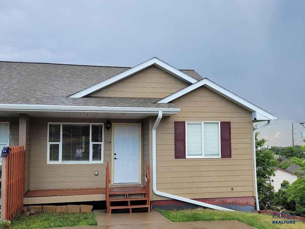 714 JOY AVE, Rapid City, SD 57701