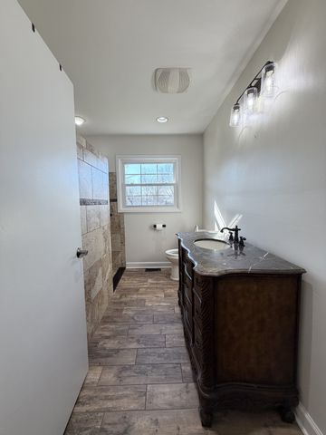 422 7th St, Lawrenceburg, TN 38464