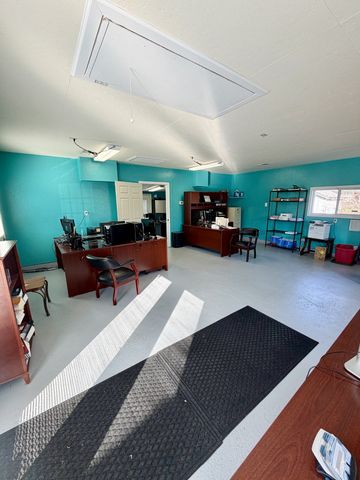 422 7th St, Lawrenceburg, TN 38464