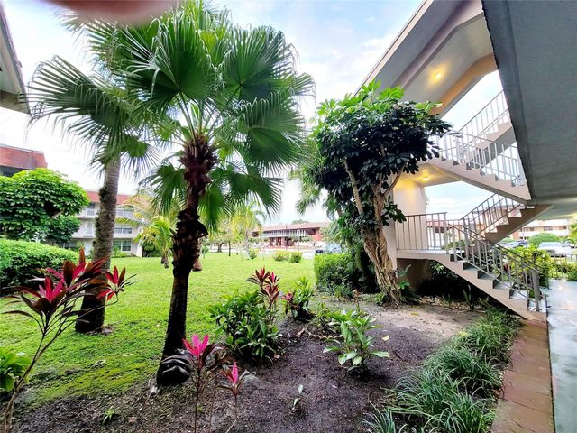 2901 NW 47th Ter 247B, Lauderdale Lakes, FL 33313