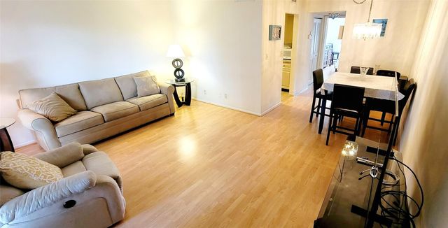 2901 NW 47th Ter 247B, Lauderdale Lakes, FL 33313