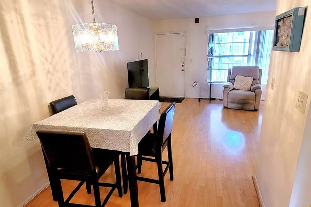 2901 NW 47th Ter 247B, Lauderdale Lakes, FL 33313