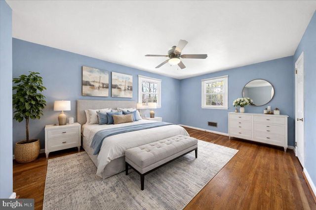 2410 LARCHWOOD RD, Wilmington, DE 19810