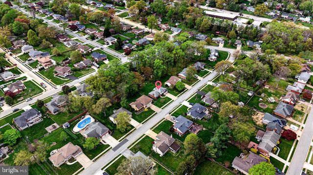 2410 LARCHWOOD RD, Wilmington, DE 19810