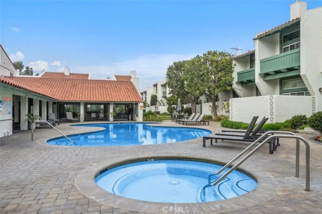 4916 McConnell Avenue, Los Angeles, CA 90066
