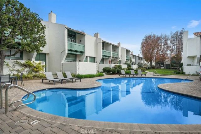 4916 McConnell Avenue, Los Angeles, CA 90066