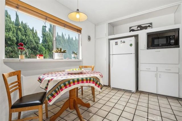4916 McConnell Avenue, Los Angeles, CA 90066