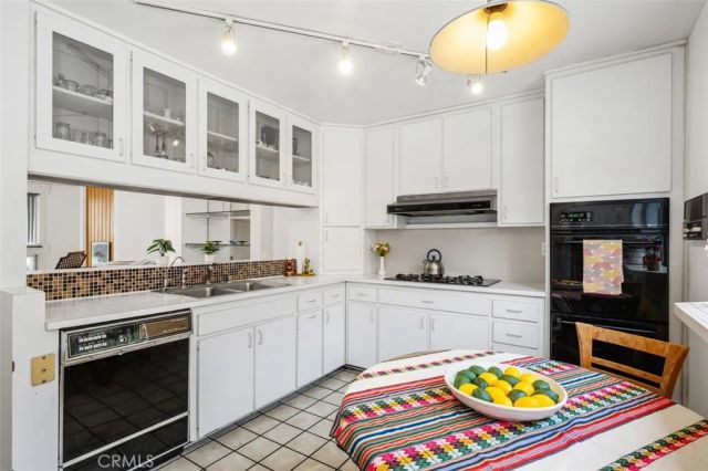 4916 McConnell Avenue, Los Angeles, CA 90066