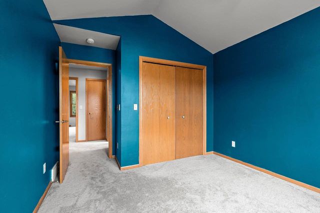 1890 WHITE WOLF LANE, Kaukauna, WI 54130