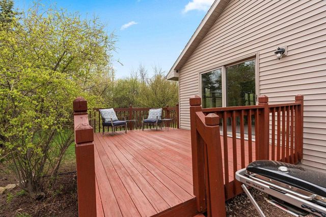 1890 WHITE WOLF LANE, Kaukauna, WI 54130