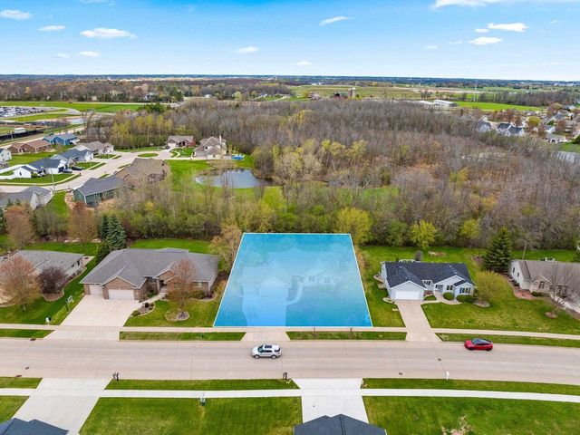 1890 WHITE WOLF LANE, Kaukauna, WI 54130