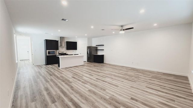 3217 Creston Gate Drive, Houston, TX 77047