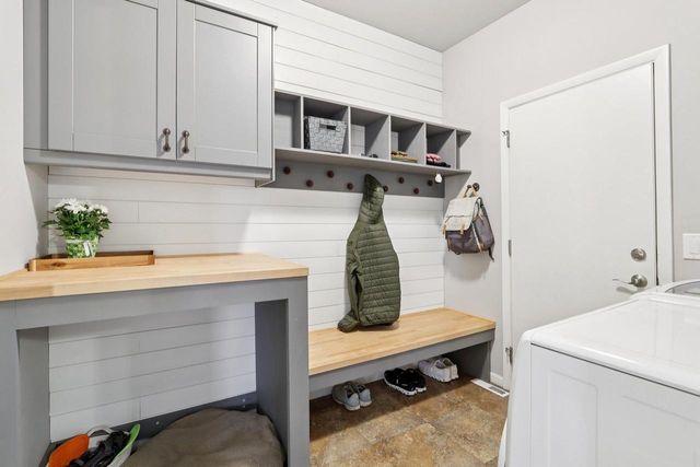 117 Crooked Tree Circle, Deforest, WI 53532