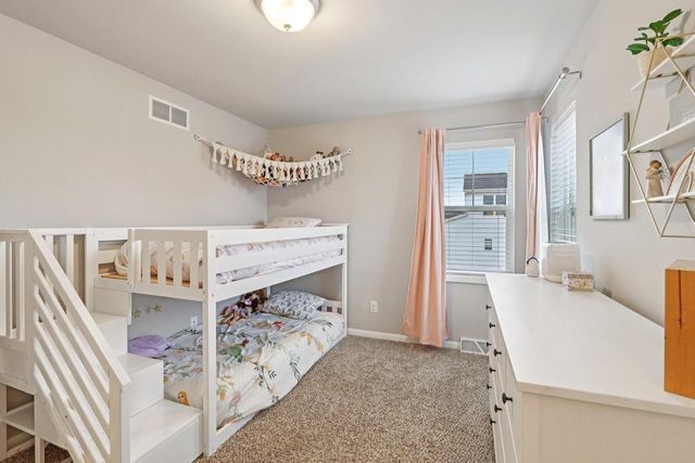 117 Crooked Tree Circle, Deforest, WI 53532