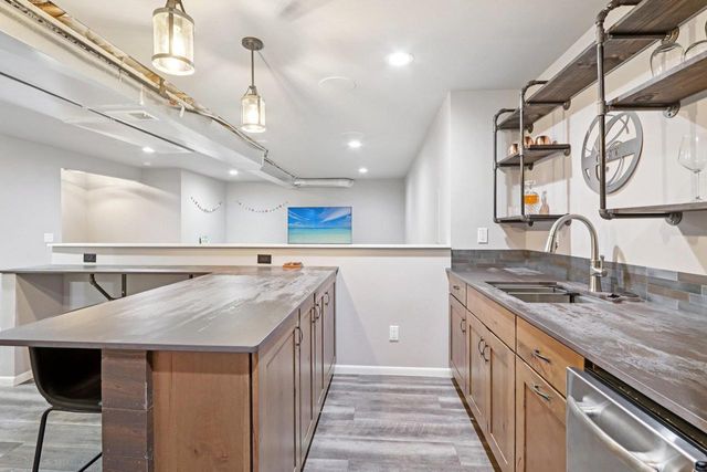 117 Crooked Tree Circle, Deforest, WI 53532