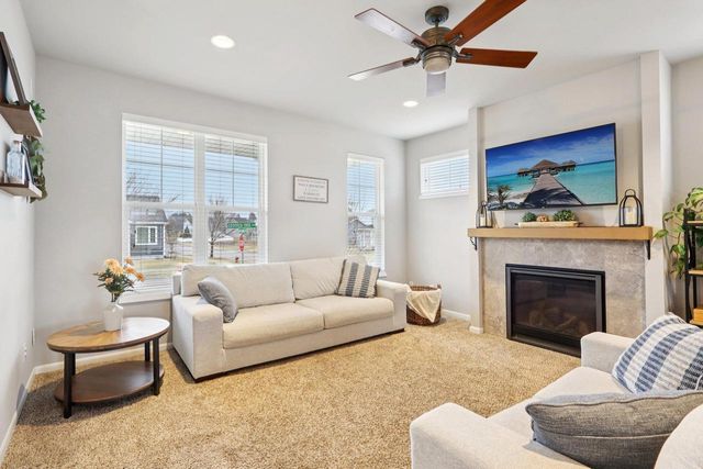 117 Crooked Tree Circle, Deforest, WI 53532