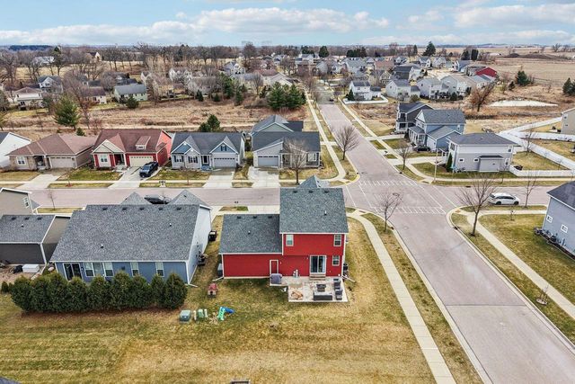 117 Crooked Tree Circle, Deforest, WI 53532