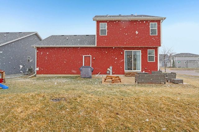 117 Crooked Tree Circle, Deforest, WI 53532