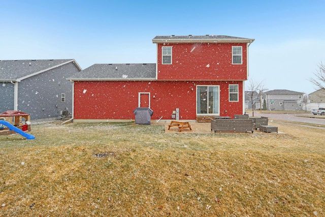 117 Crooked Tree Circle, Deforest, WI 53532