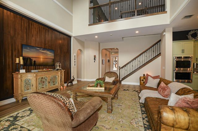 3045 NW Radcliffe Way, Palm City, FL 34990