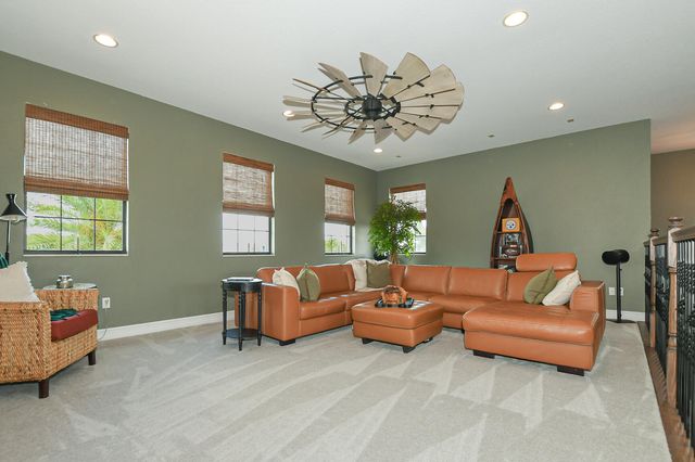 3045 NW Radcliffe Way, Palm City, FL 34990