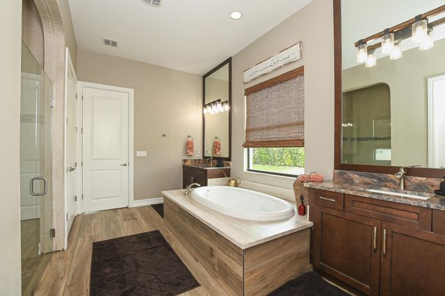 3045 NW Radcliffe Way, Palm City, FL 34990