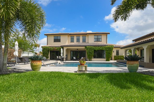 3045 NW Radcliffe Way, Palm City, FL 34990