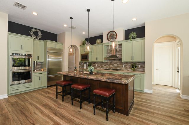 3045 NW Radcliffe Way, Palm City, FL 34990