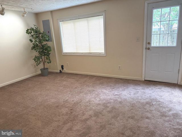 12866 BISON CT, Woodbridge, VA 22192