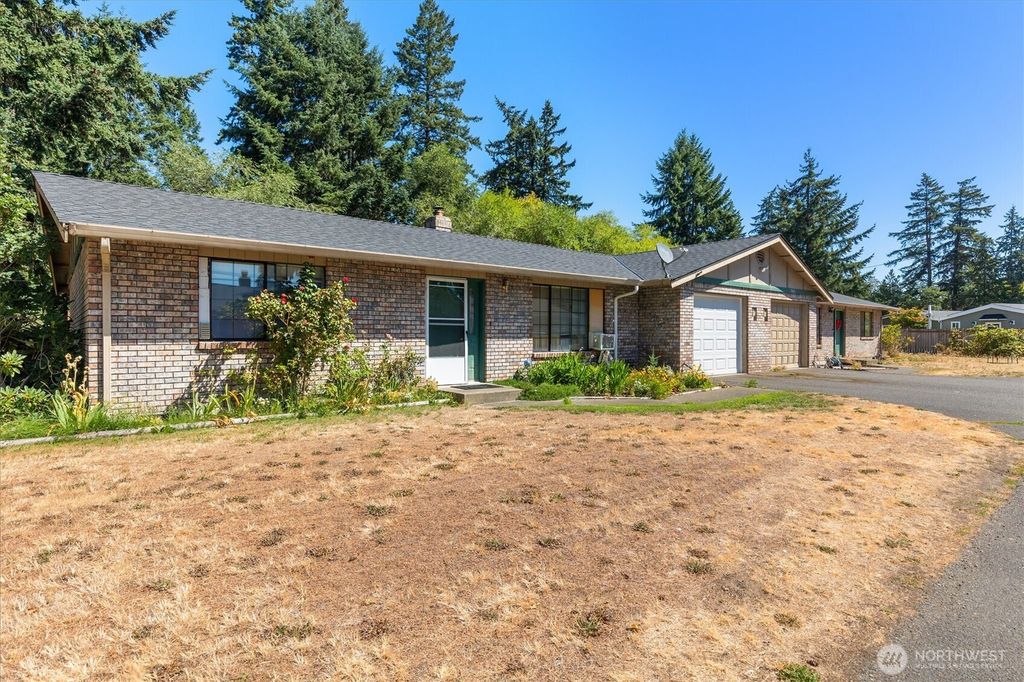 15103 1510 15th Avenue E, Tacoma, WA 98445