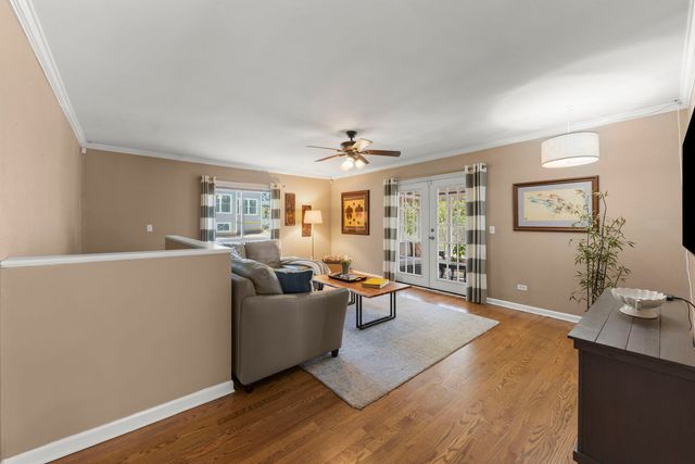296 Kenilworth Avenue, Glen Ellyn, IL 60137