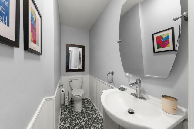 296 Kenilworth Avenue, Glen Ellyn, IL 60137