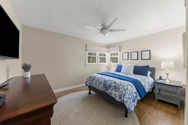 296 Kenilworth Avenue, Glen Ellyn, IL 60137