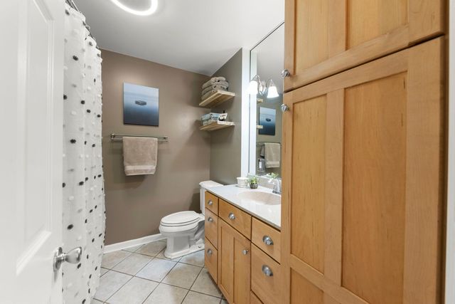 296 Kenilworth Avenue, Glen Ellyn, IL 60137