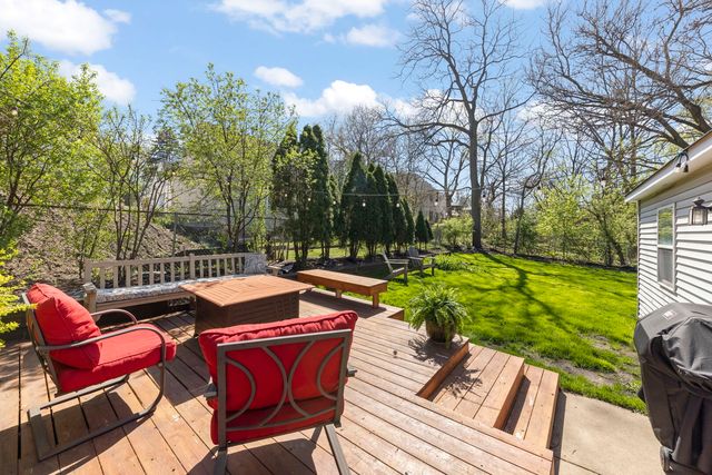 296 Kenilworth Avenue, Glen Ellyn, IL 60137