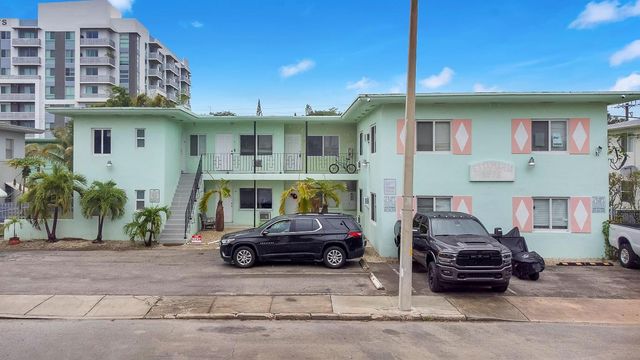 521 NE 82nd Terrace 9, Miami, FL 33138