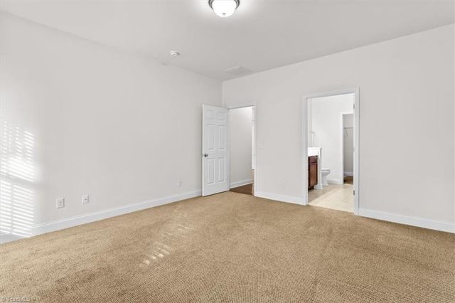 4320 Crosspointe Lane, Kernersville, NC 27284