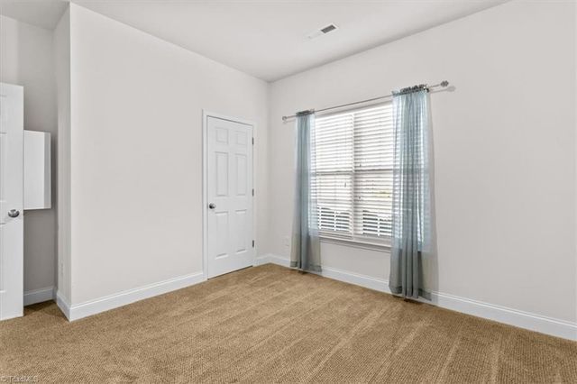 4320 Crosspointe Lane, Kernersville, NC 27284