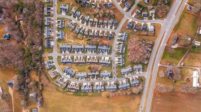 4320 Crosspointe Lane, Kernersville, NC 27284