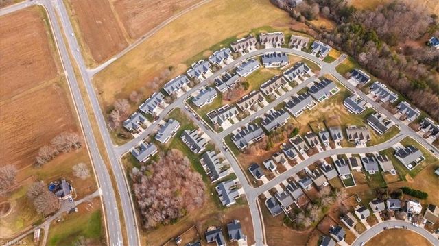 4320 Crosspointe Lane, Kernersville, NC 27284