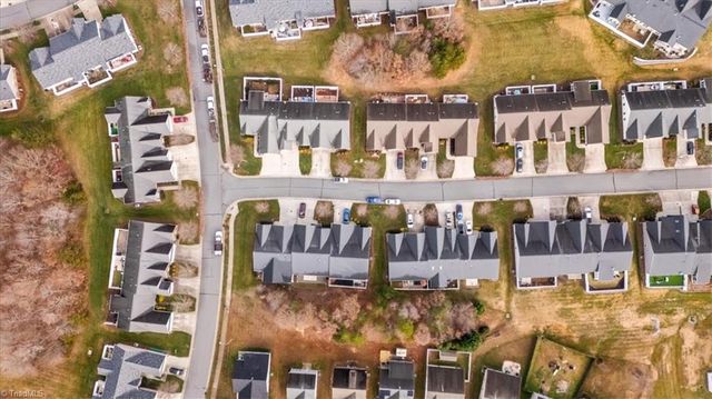 4320 Crosspointe Lane, Kernersville, NC 27284