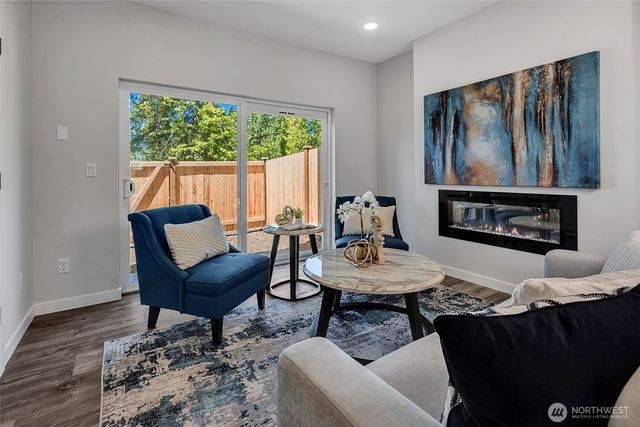 8904 NE 173rd Place #A, Bothell, WA 98011