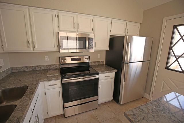 1820 E Secretariat Drive, Tempe, AZ 85284