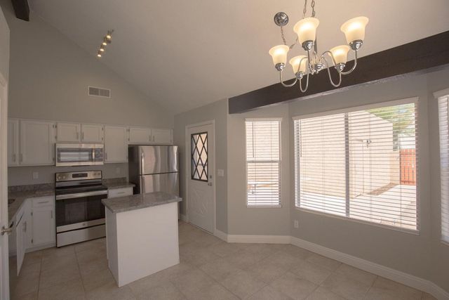 1820 E Secretariat Drive, Tempe, AZ 85284