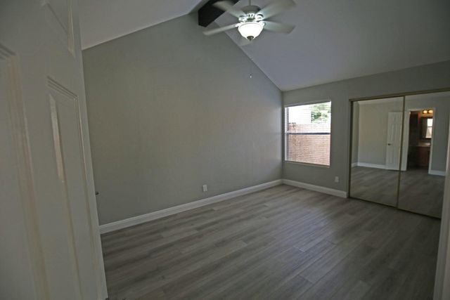 1820 E Secretariat Drive, Tempe, AZ 85284
